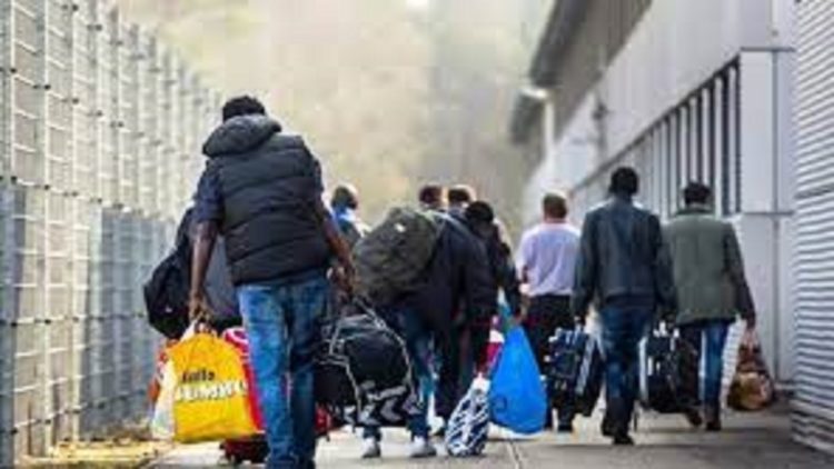Germany eases the path to permanent residence for immigrants