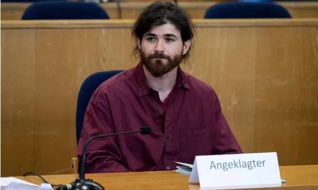 The German soldier is found guilty of planning a terrorist attack, while posing as a Syrian refugee (photos)