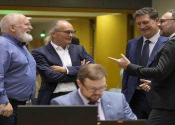 EU reaches agreement to reduce gas use
