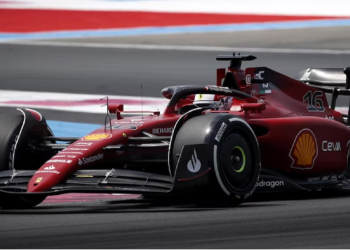 Leclerc sets the best time, starts first in France