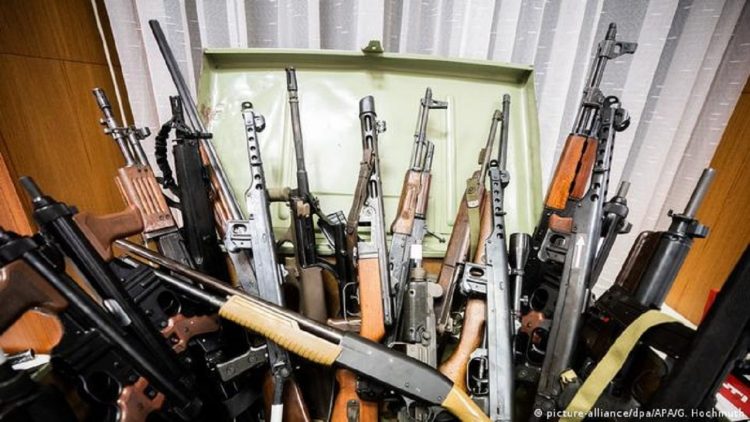 The war in Ukraine brings a flood of illegal weapons to Europe