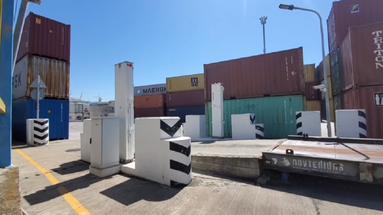 Arrests in the port of Durrës / Employees in handcuffs, 49 crates of bananas are missing from the container