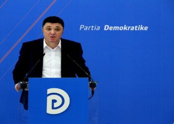 “Not even soil dissolves the bequest”/ Democratic MP: My grandfather was persecuted by the prisoners, it is unacceptable that I sit in the same room with security associates
