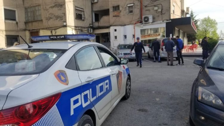 Quarrel between young people in Kuçovo, two people in handcuffs