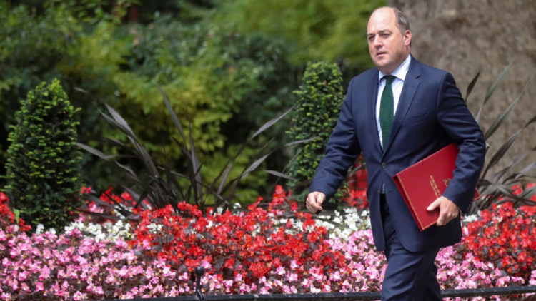 British Defense Minister withdraws from leadership race