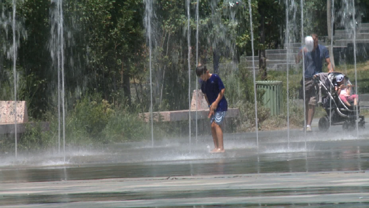 Tomorrow we enter the center of “hell”! The heat wave arrives in Albania will go to 42 degrees in the shade