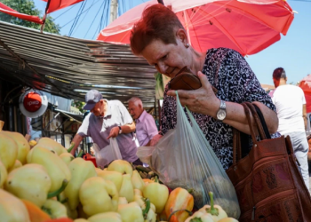 Pensioners in Pristina: We buy a little, just to try them out