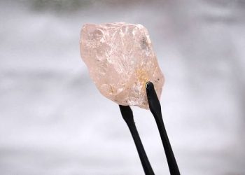 170-carat pink diamond found in Angola could be biggest in 300 years (photos)