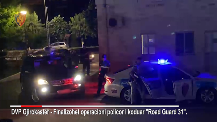 They were transporting illegal immigrants, two people were arrested in Gjirokastër