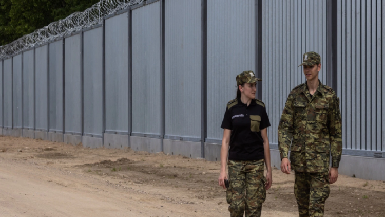 Poland: The wall reduced the flow of migrants from Belarus