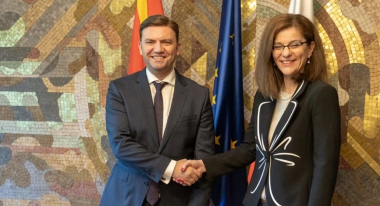 What does the Protocol signed by Skopje and Sofia contain, which paved the way for negotiations?