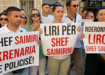 “Release chief Saimir”/ Citizens protest for the arrested chief police officer