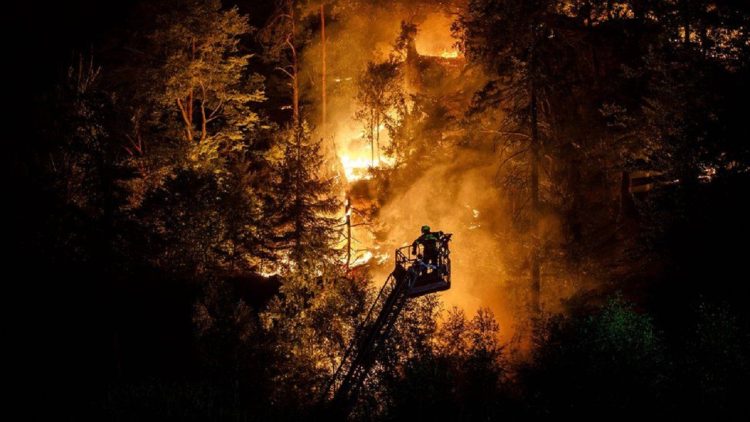 Fires hit Europe / Battle with flames in Germany, Czech Republic, France, Italy, Slovenia, Spain and Greece