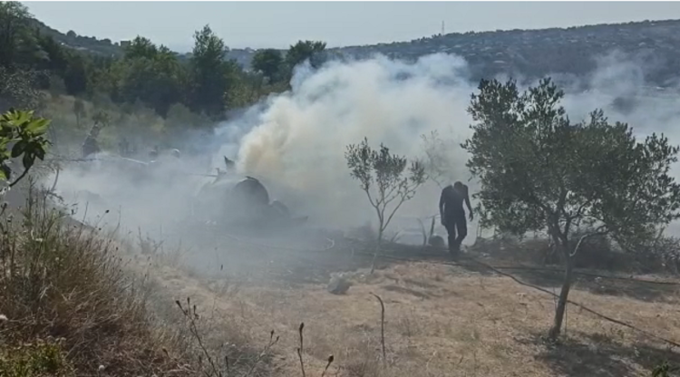 The livestock stable in Lezha was engulfed in flames, numerous material damages
